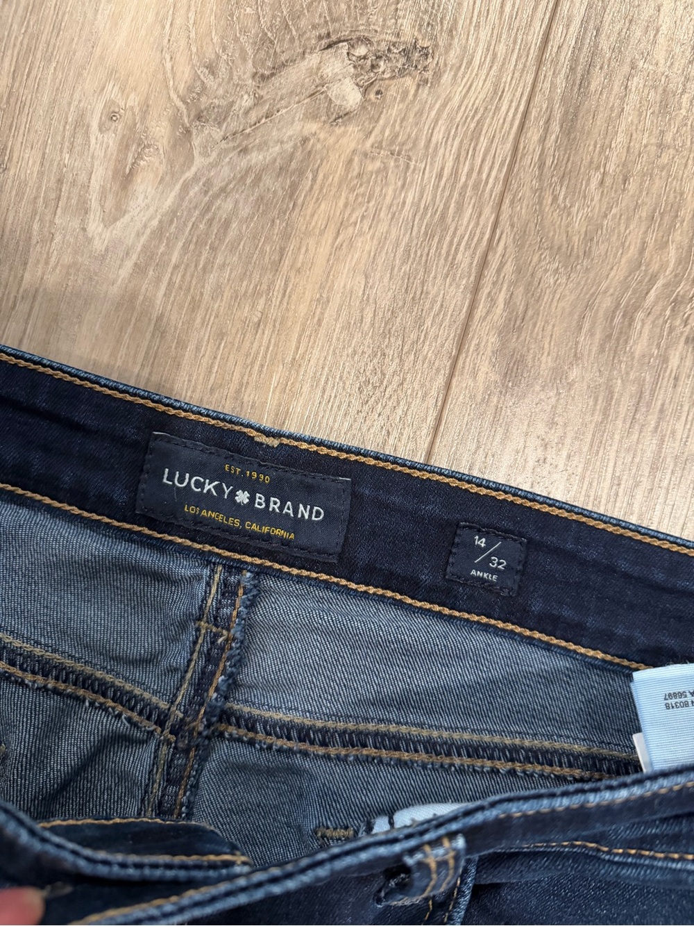 Lucky Brand Indigo Skinny Jeans for Women - Picture 3 of 3